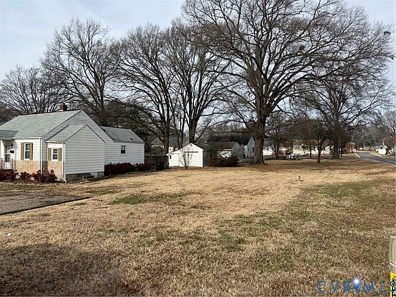 3rd image of 2805 Pickett St