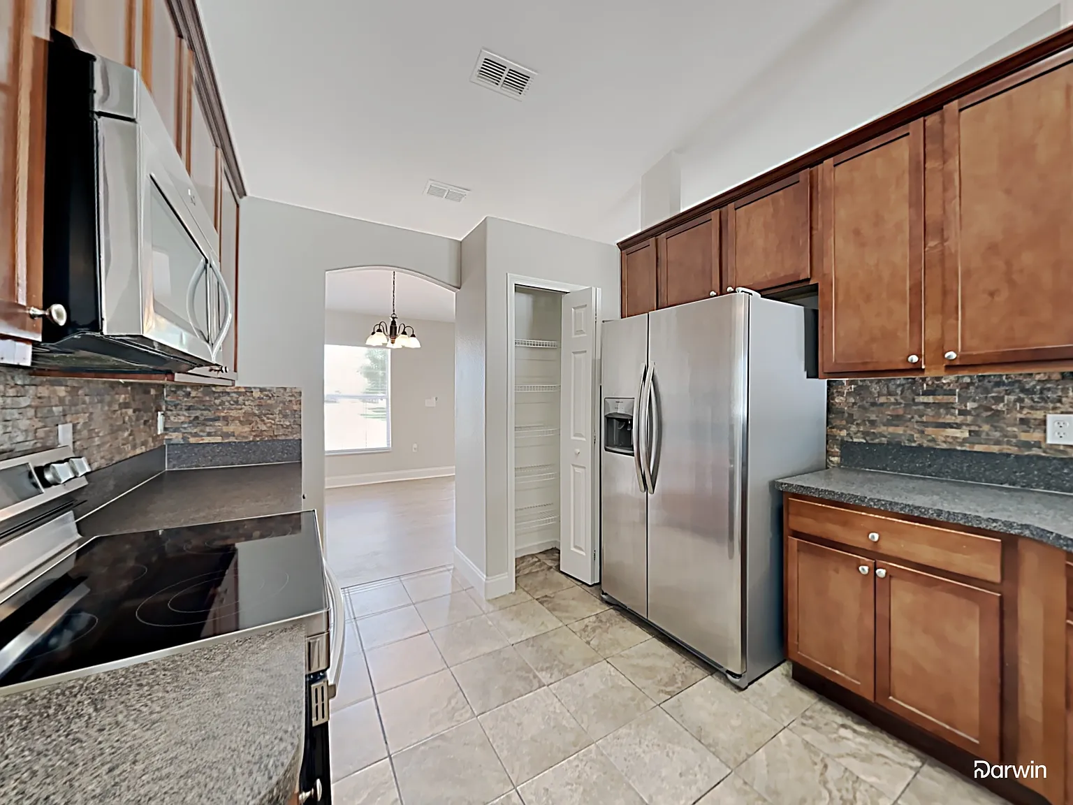 3 bed, 2.0 bath, 1693 sqft, $1,810 — Photo 4