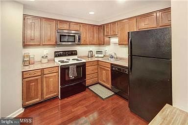5th image of 3786A Madison Ln