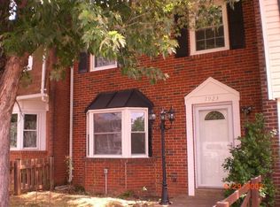 7923 Meadow Ct, Manassas, VA 20109