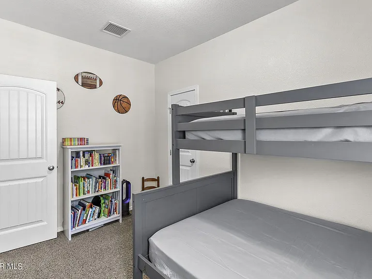 1133 Indigo Sky St — Photo 32