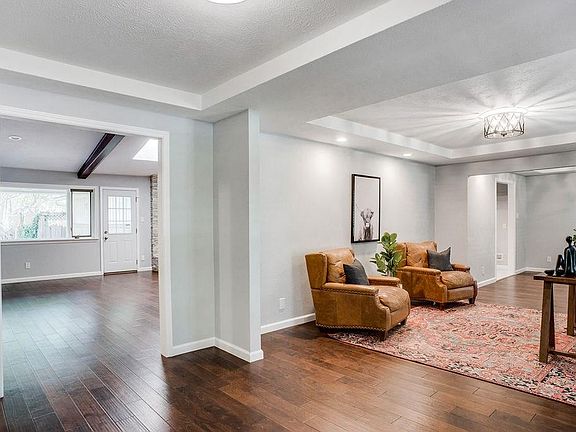 5th image of 9810 Tanglevine Dr