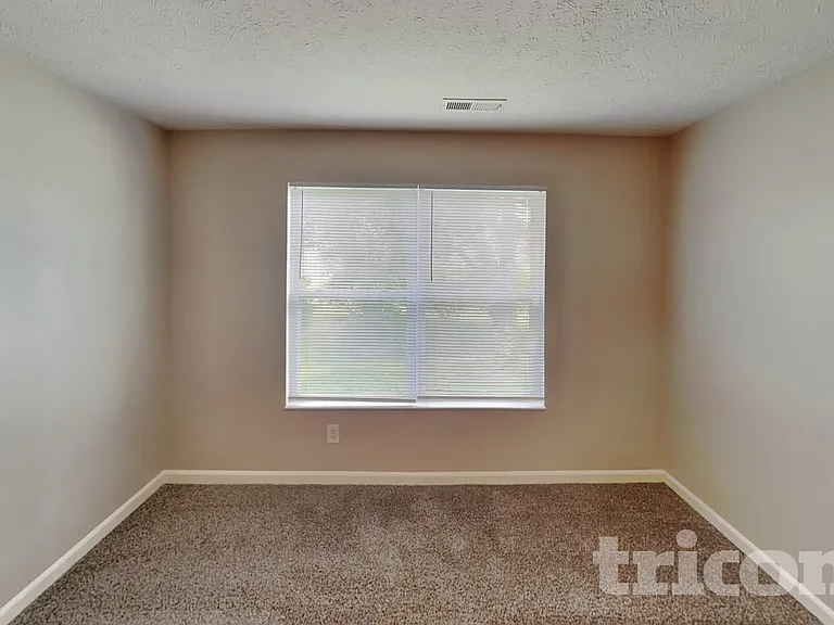 2522 Swan Sea Dr — Photo 8