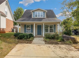 635 Fawn Branch Trl, Boiling Springs, SC 29316