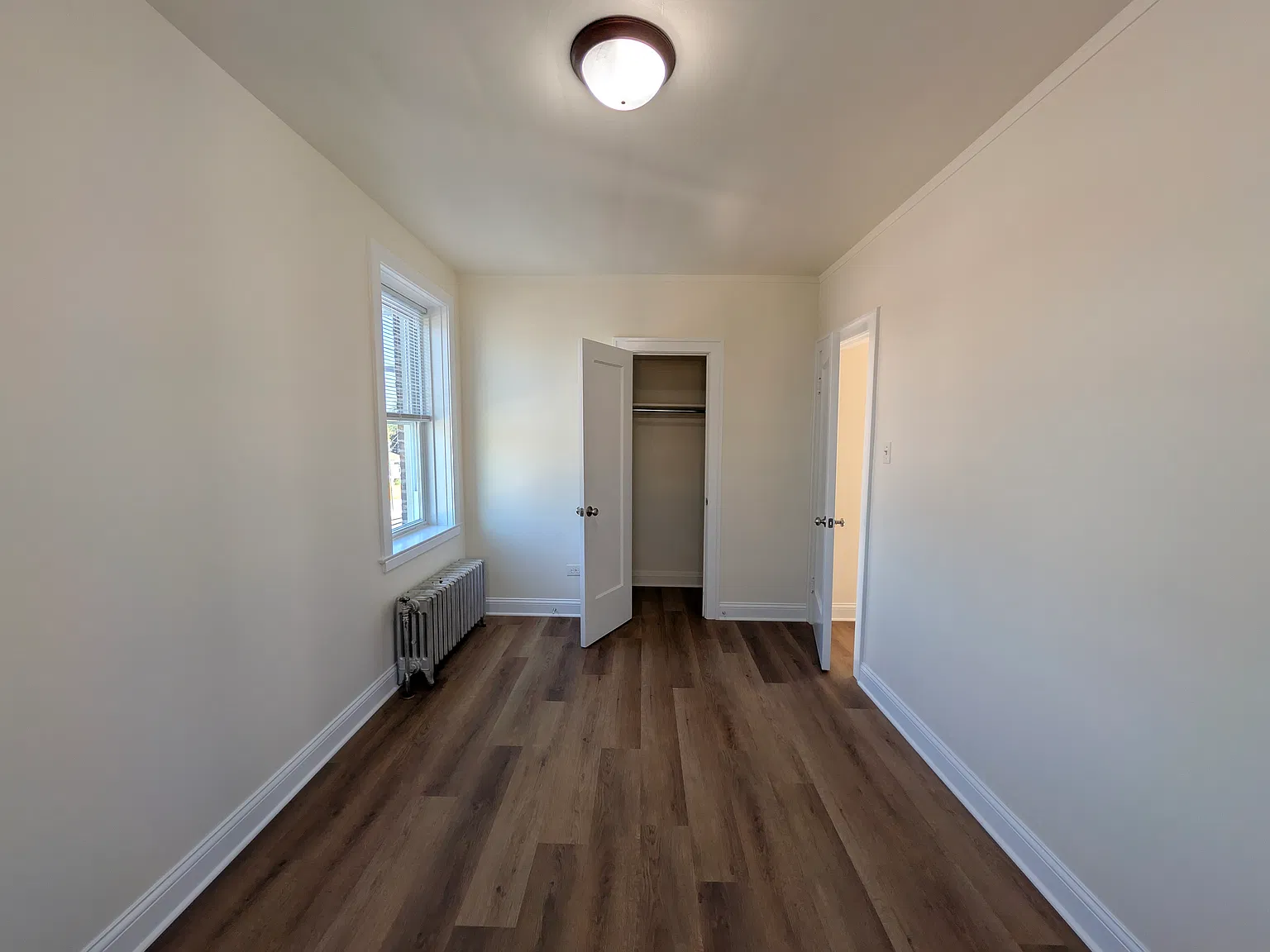 2 bed, 1000 sqft, $1,395 — Photo 2