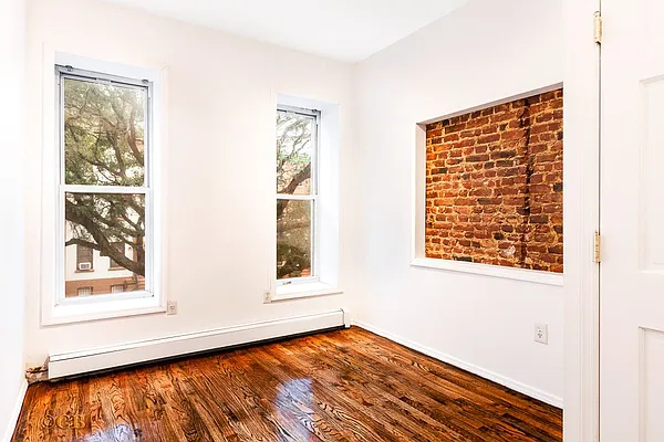 Rented by Compass | media 9