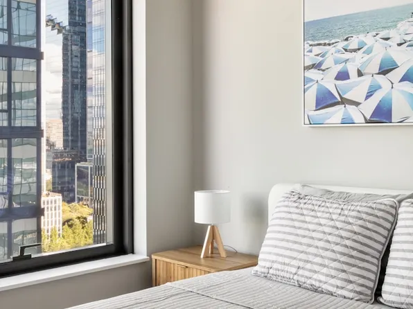 311 11th Avenue image 5 of 25