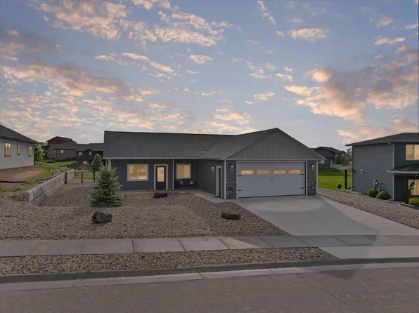 3781 W Beartooth Loop, Spearfish, SD 57783