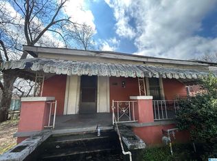 221 10th Ct N, Birmingham, AL 35204