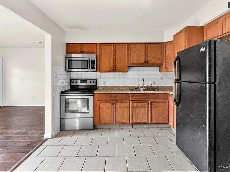3032 Rita Ln — Photo 4