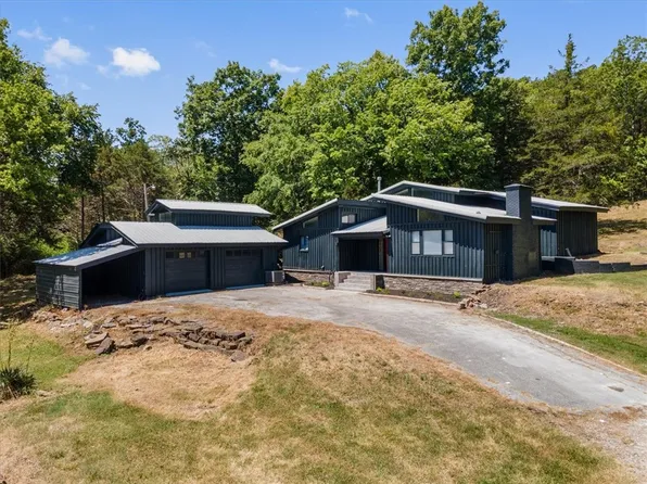 11053 S Highway 16, Elkins, AR 72727