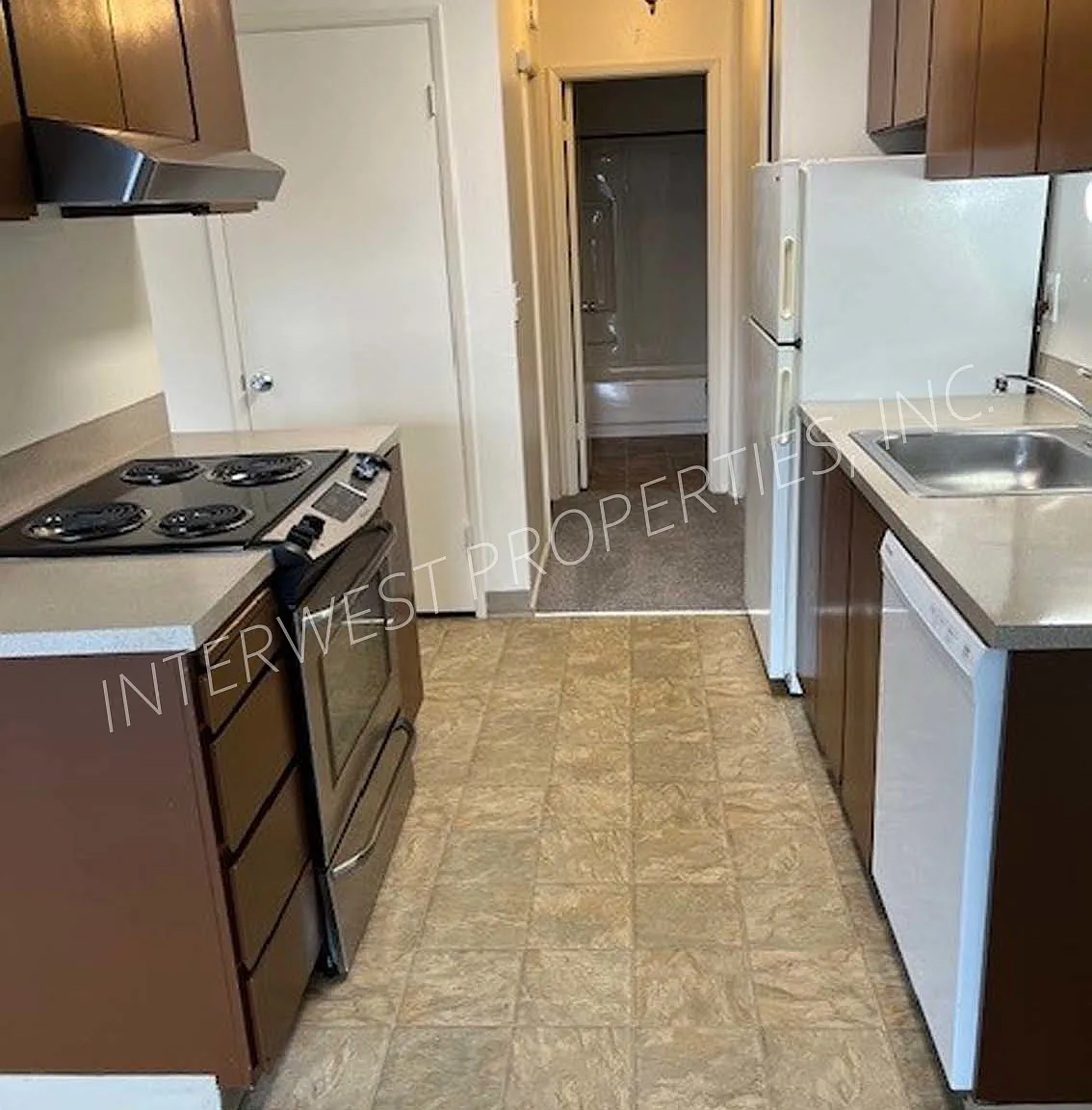 2 bed, 636 sqft, $1,525 — Photo 4