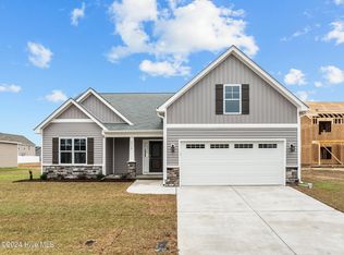 2112 Rhinestone Dr, Winterville, NC 28590
