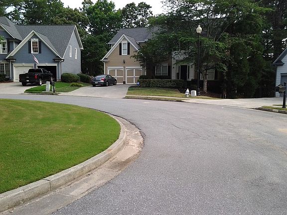 4th image of 1714 Lake Heights Cir