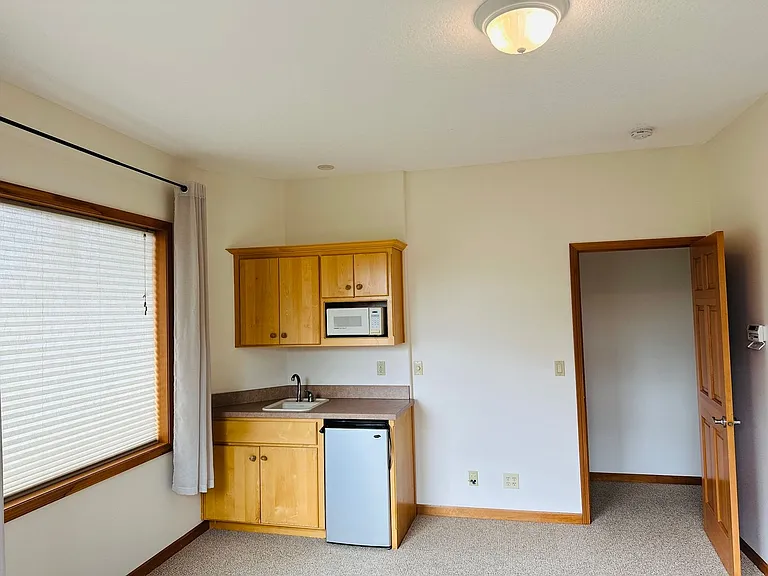 1875 N 15th Ct — Photo 34