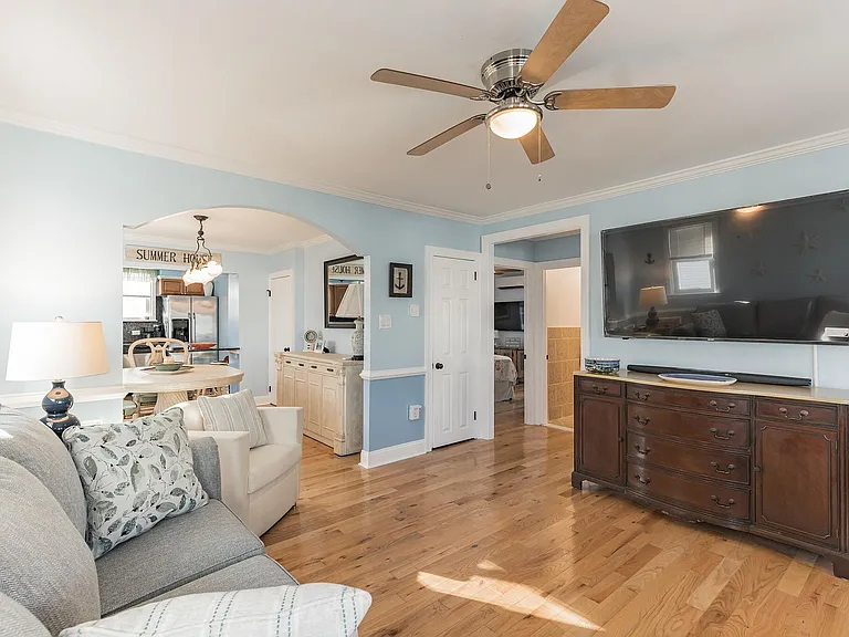 26 S 32nd Ave #AUGUST LONGPORT COTT — Photo 8