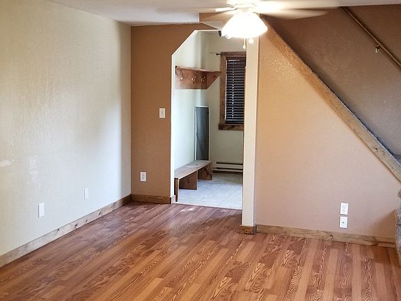 2nd image of 222 S Coleman Ave