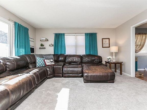 4th image of 2614 Westwood Dr NW