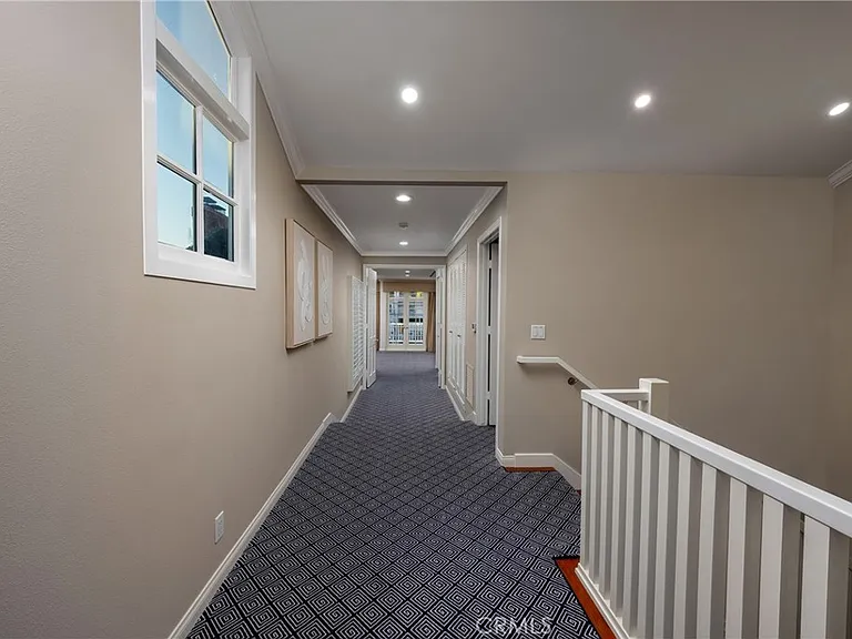 736 Harbor Island Dr — Photo 22