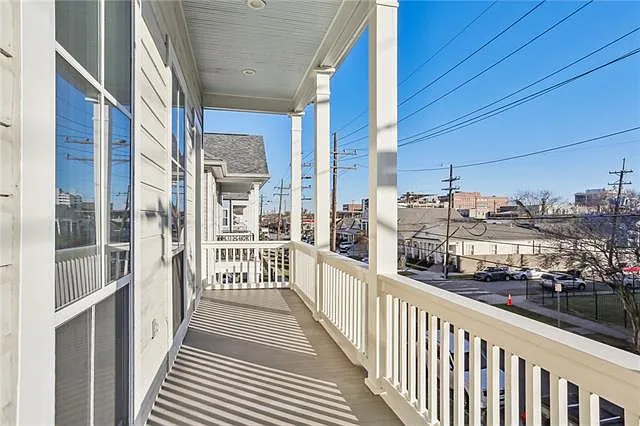 2328 Valence St #UPPER — Photo 23