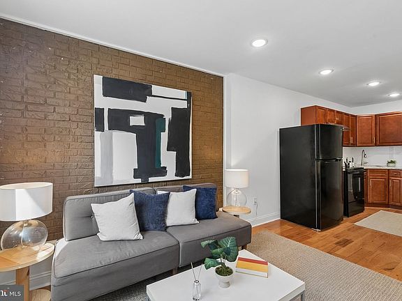 5th image of 2025 N 4th St