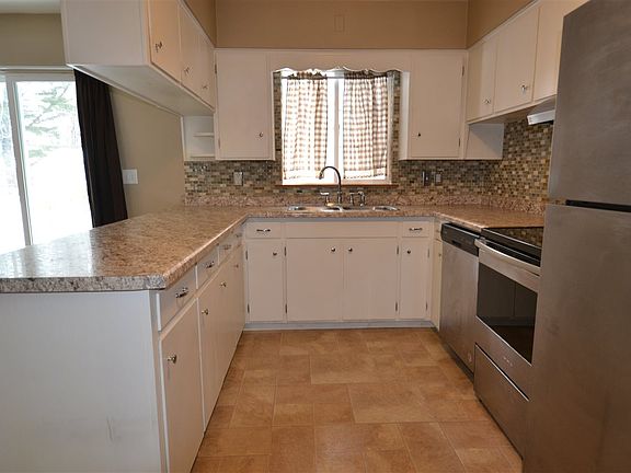 4th image of 8013 Stewart Ave