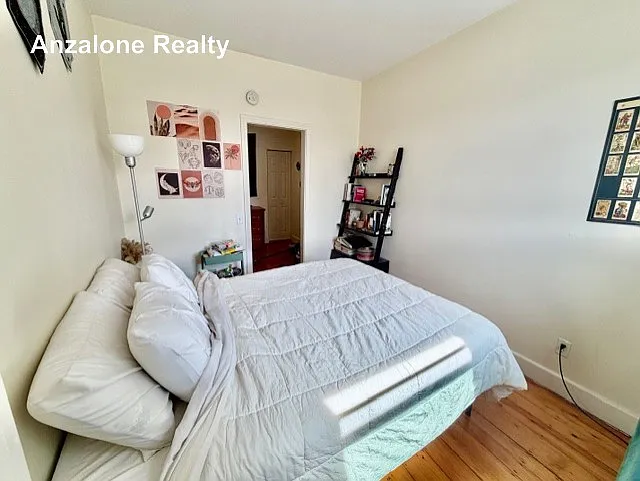 24 Hull St #3R — Photo 9