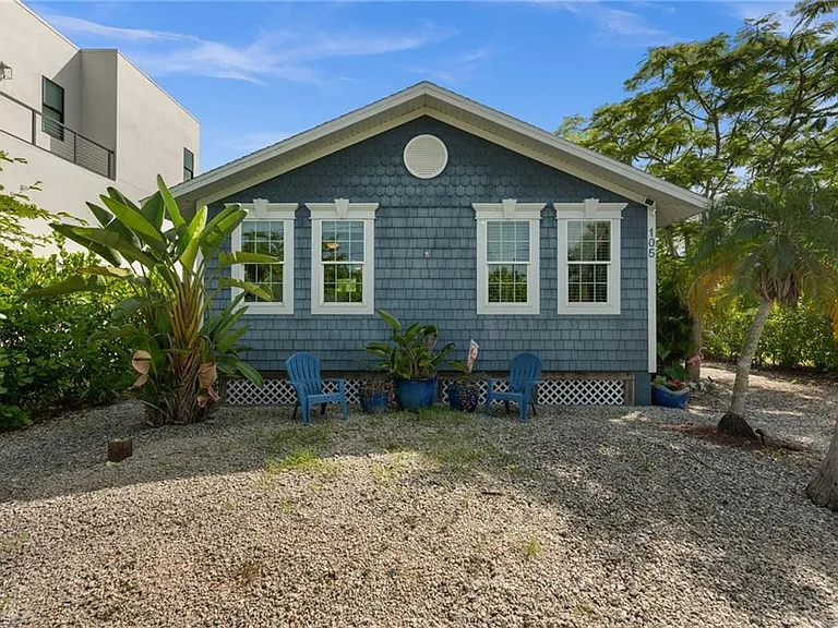 105 W Hilo St — Photo 26