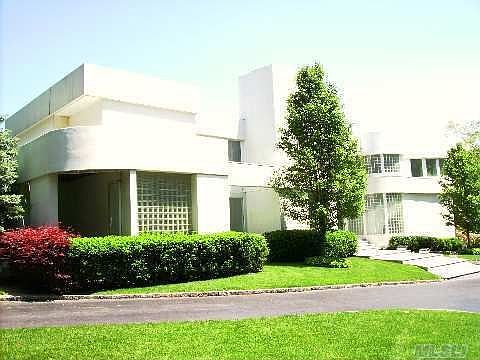 1st image of 27 Centre View Dr