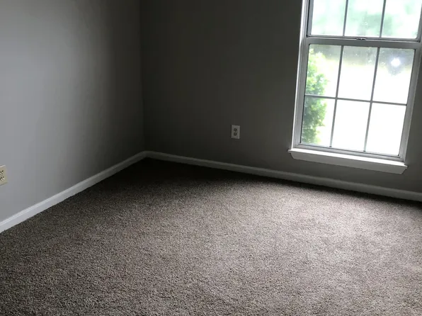 5004 Winding Spring Pl, Coldstream, KY 40245