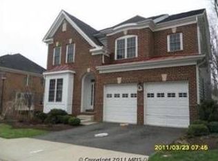 9200 Topaz St, Fairfax, VA 22031