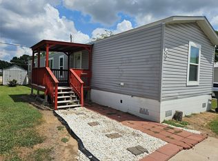 136 Navasota Dr, Bastrop, TX 78602