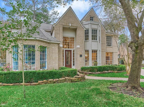 6 Meadow Cove Dr, Spring, TX 77381