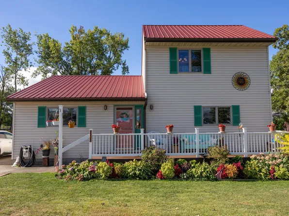 253 E Wilgus Dr, Russells Pt, OH 43348