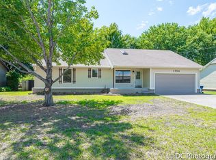 1704 SW D St, Bentonville, AR 72712