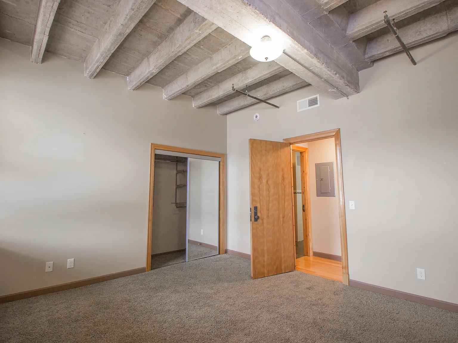 1 bed, 725 sqft, $875 — Photo 3