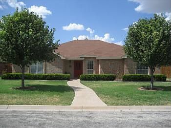 1st image of 3330 Maplewood Dr