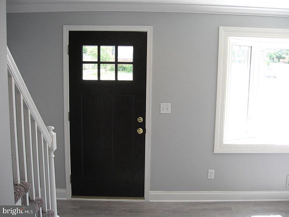 2nd image of 6121 Marglenn Ave