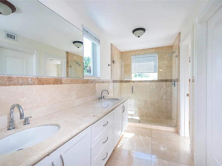 541 S Mashta Dr — Photo 21