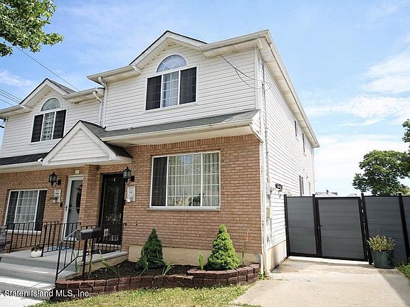 2nd image of 93 Reynolds St