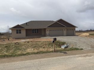 4079 Silver Bow Ln, Pulaski, WI 54162