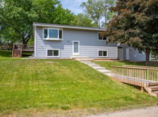 405 24th St SW, Rochester, MN 55902