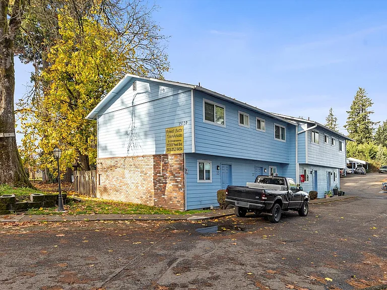 Powell Butte Townhomes — Photo 2