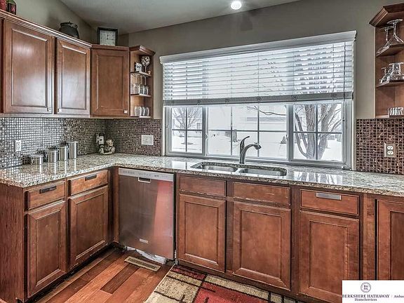 5th image of 6544 N 149th St