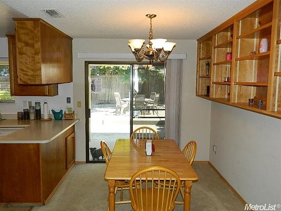 5th image of 7526 Allston Ct