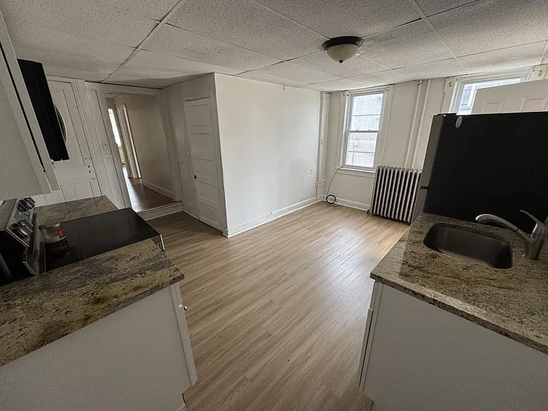 1031 Spruce St #2 — Photo 5