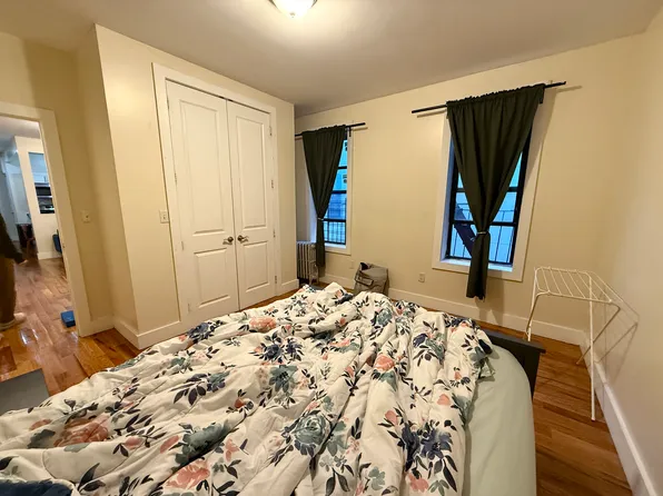 250 Clarkson Avenue image 8 of 12