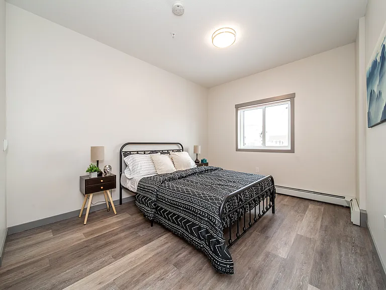 730 Tamarack Way NW — Photo 9