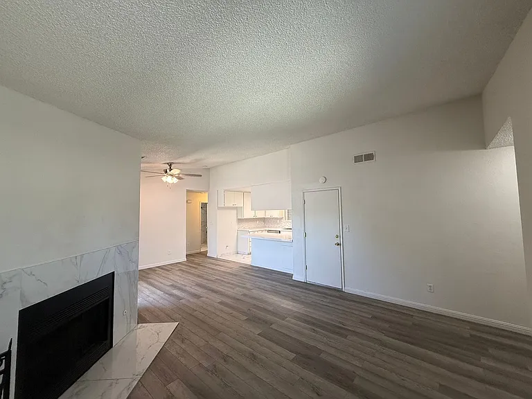 808 Saint Helena Pl — Photo 4