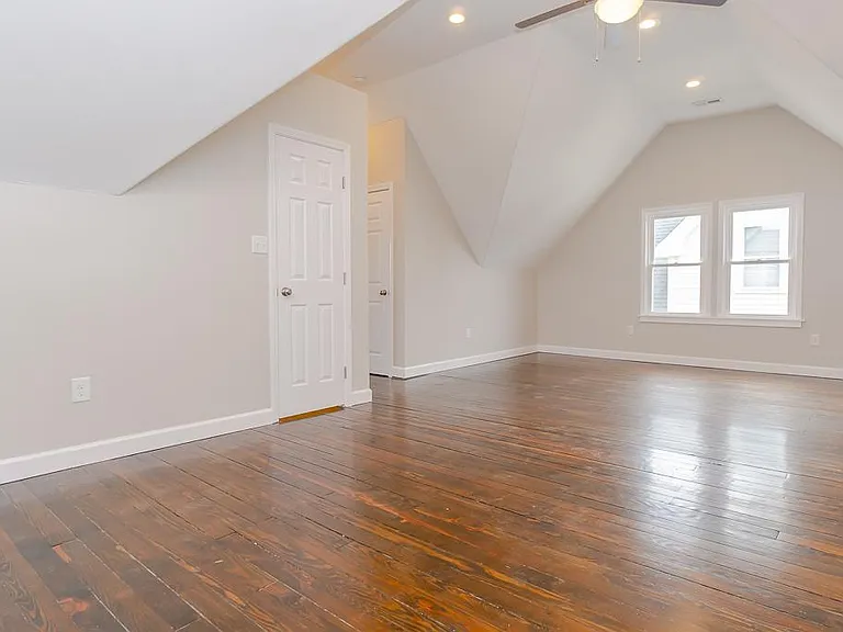 1630 Waterbury Rd #3 — Photo 2